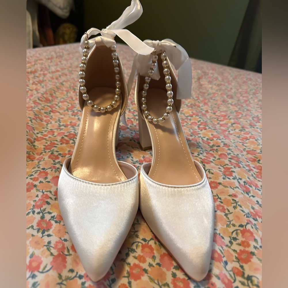Pearl-Ankle Satin Pointed Toe Pumps - White